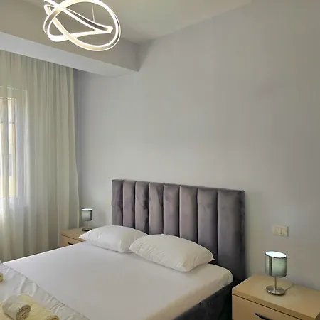 Apartment In 092 *