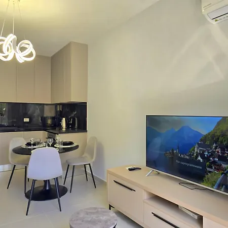 Apartment In 092 *